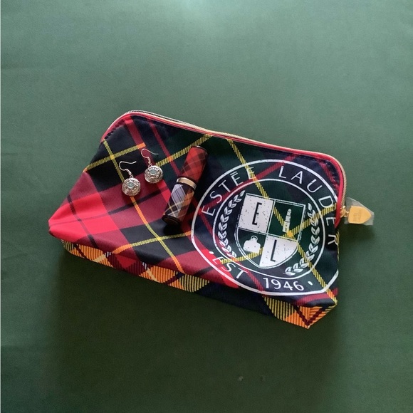 Estee Lauder New Makeup Bag w/Earrings & Lipstick - Picture 14 of 15